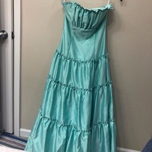 Jessica Mcclintock x Gunne Sax Strapless Gown